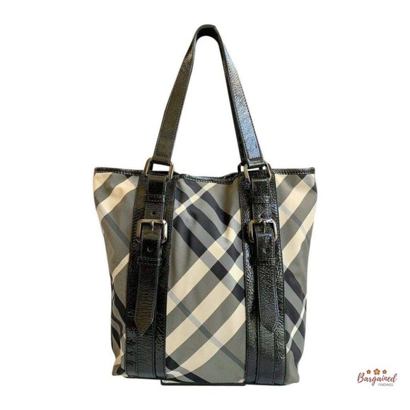 Burberry Handbags - 🛑SOLD🛑Authentic Burberry Black Beat Victoria